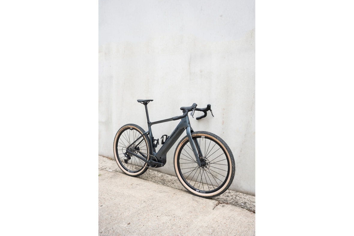 RIDLEY bike E-KANZO ADVENTURE Apex XPLR Silver Pearl/Black