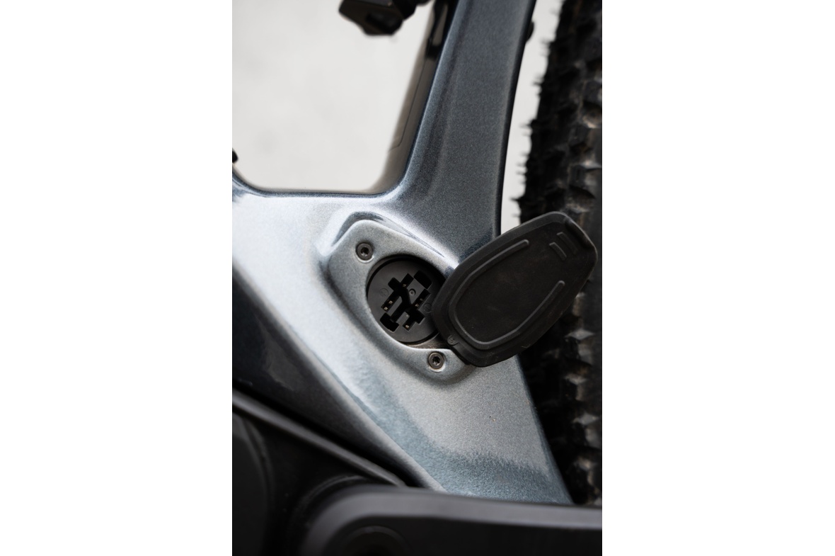 RIDLEY bike E-KANZO ADVENTURE Apex XPLR Silver Pearl/Black