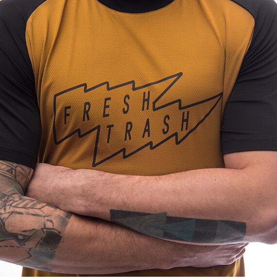 FT MEN'S HORIZON SHORT SLEEVE TEE GOLDEN/BLACK