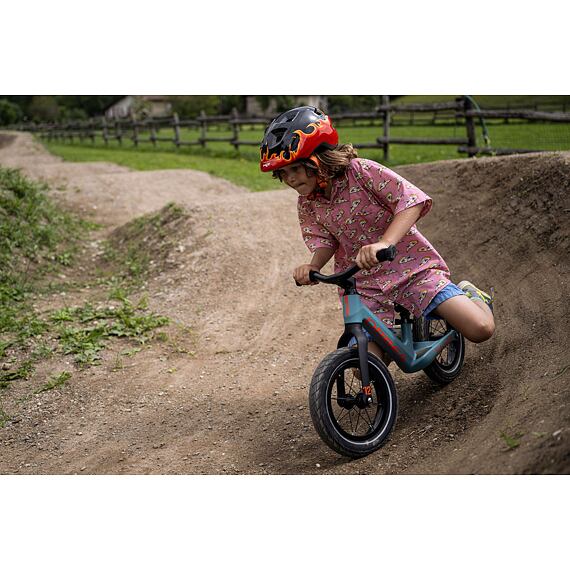 MET helmet HOORAY youth black flames -52/56