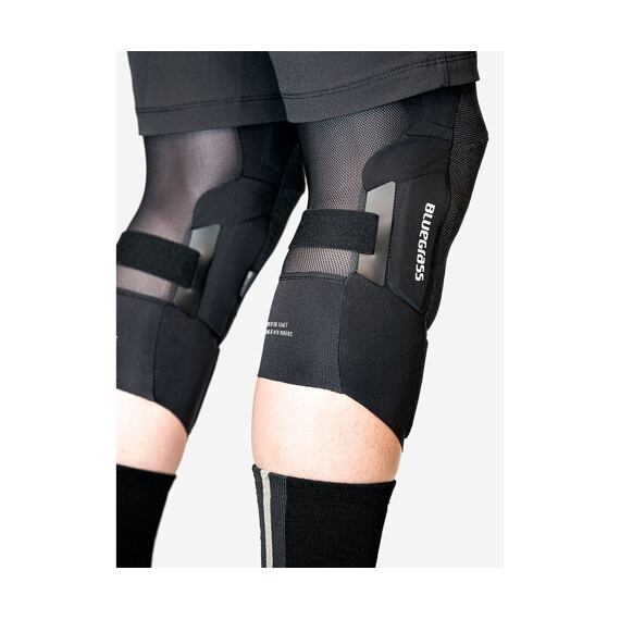 BLUEGRASS chránič kolen AURA CORE