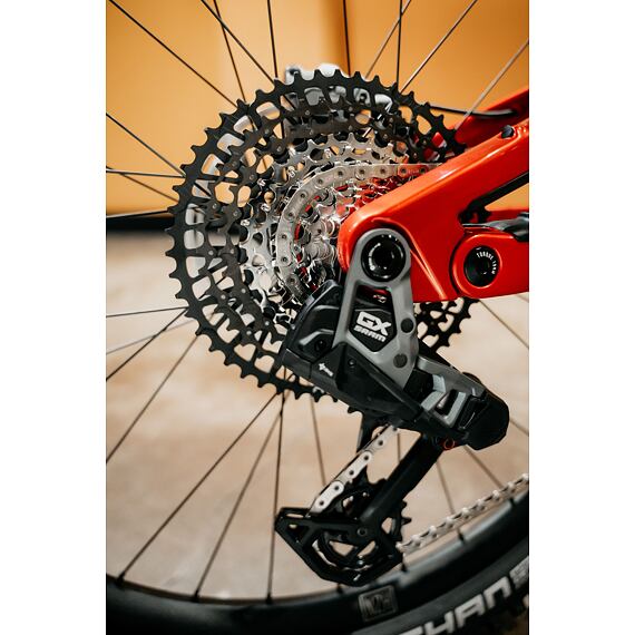NUKEPROOF MEGA Carbon Pro 290/297 T-GX Red