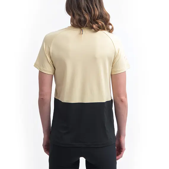 FT WOMEN'S HORIZON POCKET SHORT SLEEVE JERSEY SAND/BLACK
