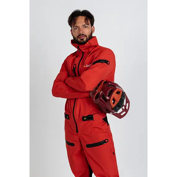 Nepromokavá kombinéza na kolo.