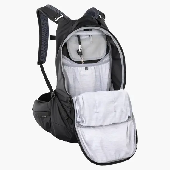 EVOC backpack TRAIL PRO BLACKLINE 16 black