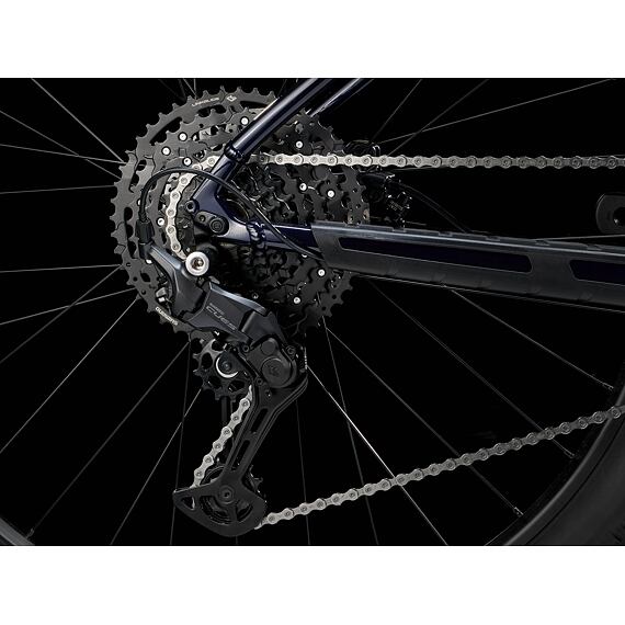 Trek Marlin 6 Gen 3 - Rage Red to Deep Dark Blue Fade