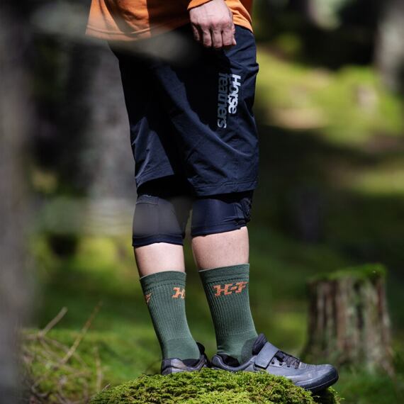 HORSEFEATHERS shorts STOKER black