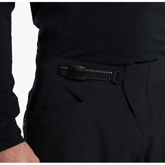 RACE FACE men shorts TRAVERSE black