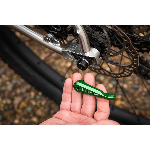 WOLF TOOTH AXLE HANDLE MULTI-TOOL
