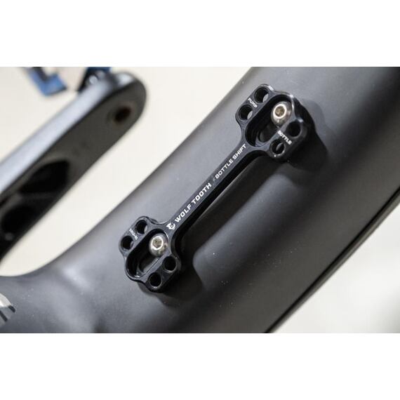 WOLF TOOTH B-RAD BOTTLE SHIFT