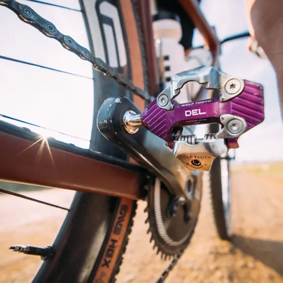 WOLF TOOTH pedals DEL Trail Clipless Ultraviolet Purple