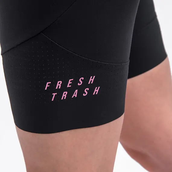 FT WOMEN'S  SIGNATURE SHORTS TRUE BLACK