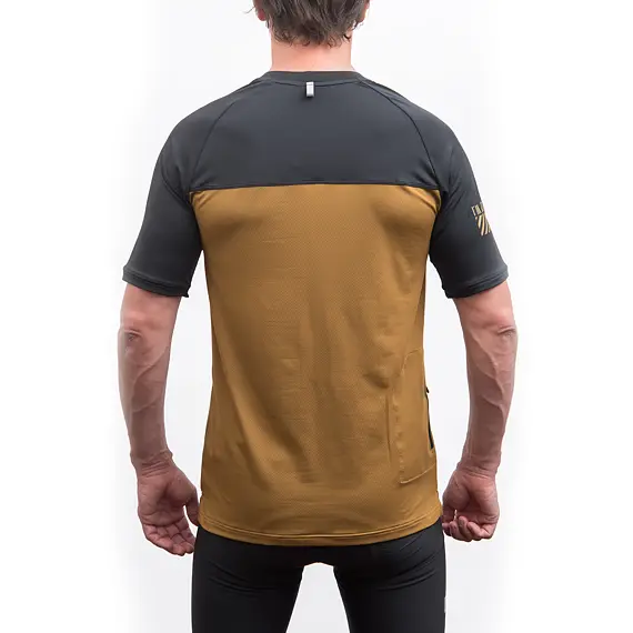 FT MEN'S HORIZON POCKET SHORT SLEEVE JERSEY GOLDEN/BLACK