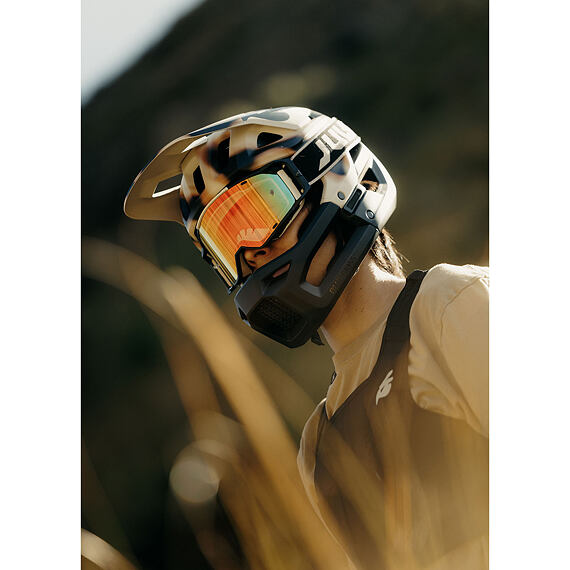 BLUEGRASS helmet VANGUARD CORE MIPS burnt wax -58/61