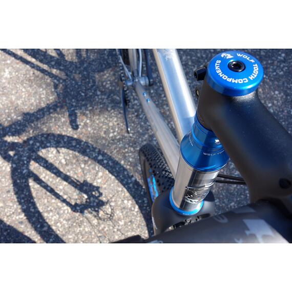 WOLF TOOTH ULTRALIGHT STEM CAP red + 5mm spacer