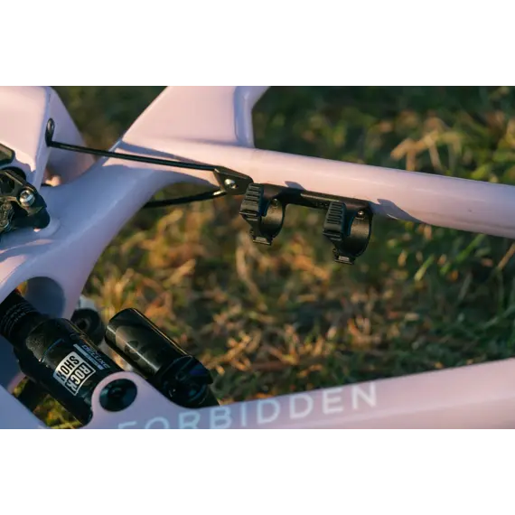 WOLF TOOTH ENCASE PUMP Inline Mount