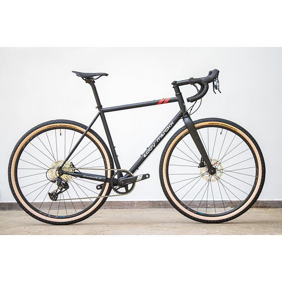 EDDY MERCKX bike STRASBOURG Steel Sram Apex XPLR L Test