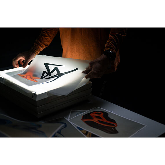 MET helmet REVO MIPS Kilian Bron limited edition -56/58