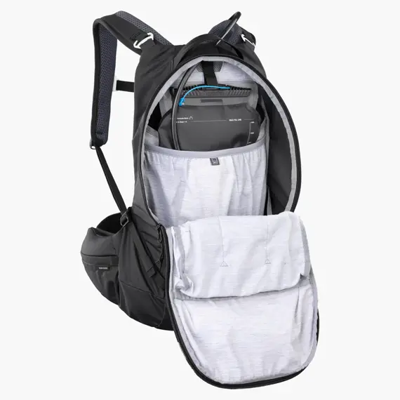 EVOC backpack TRAIL PRO BLACKLINE 16 black