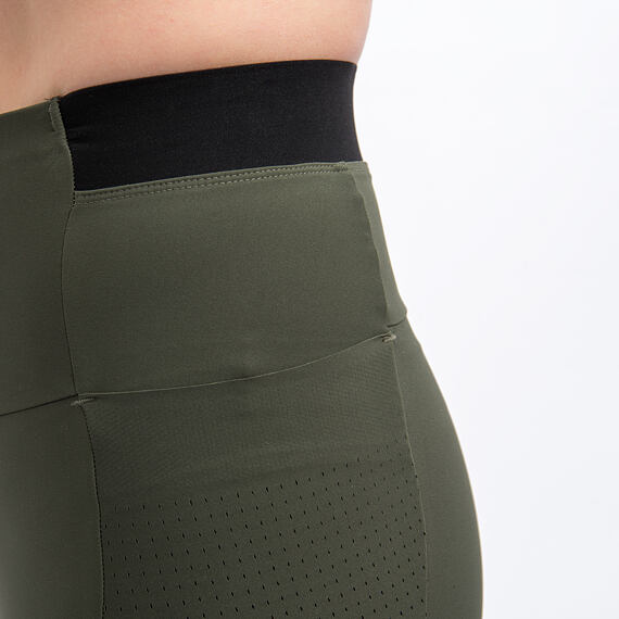 FT WOMEN'S  SIGNATURE SHORTS OLIVE GREEN