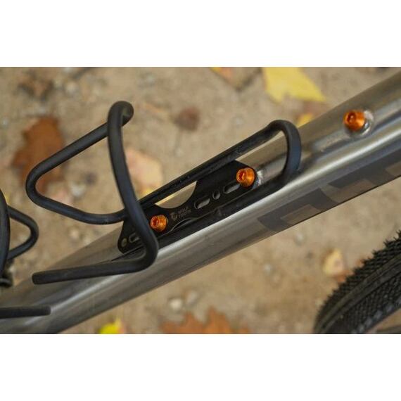 WOLF TOOTH bottle cage MORSE Ti black