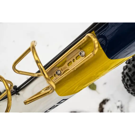 WOLF TOOTH bottle cage MORSE Ti gold