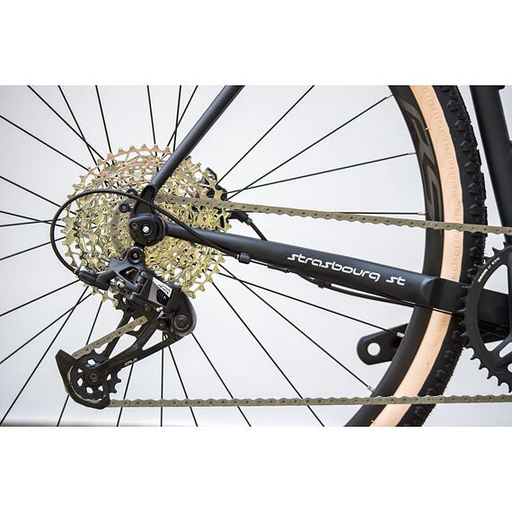 EDDY MERCKX bike STRASBOURG Steel Sram Apex XPLR L Test